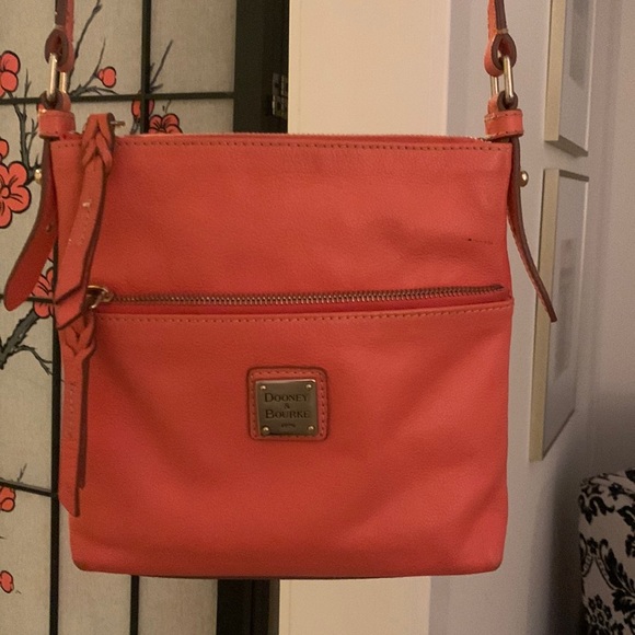 Dooney and Bourke orange bag - Picture 1 of 4